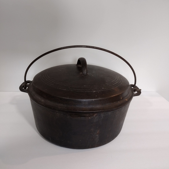 Kitchen Vintage Cast Iron Pot 193s Poshmark